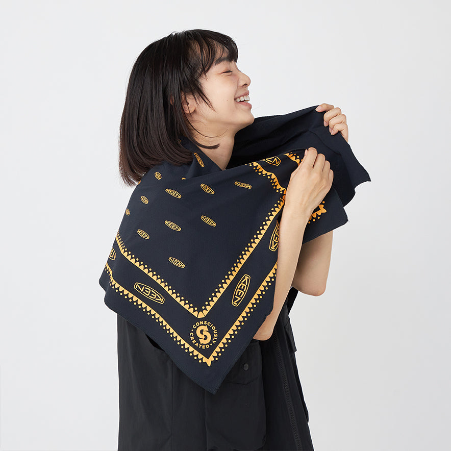 DRY PACKABLE TOWEL