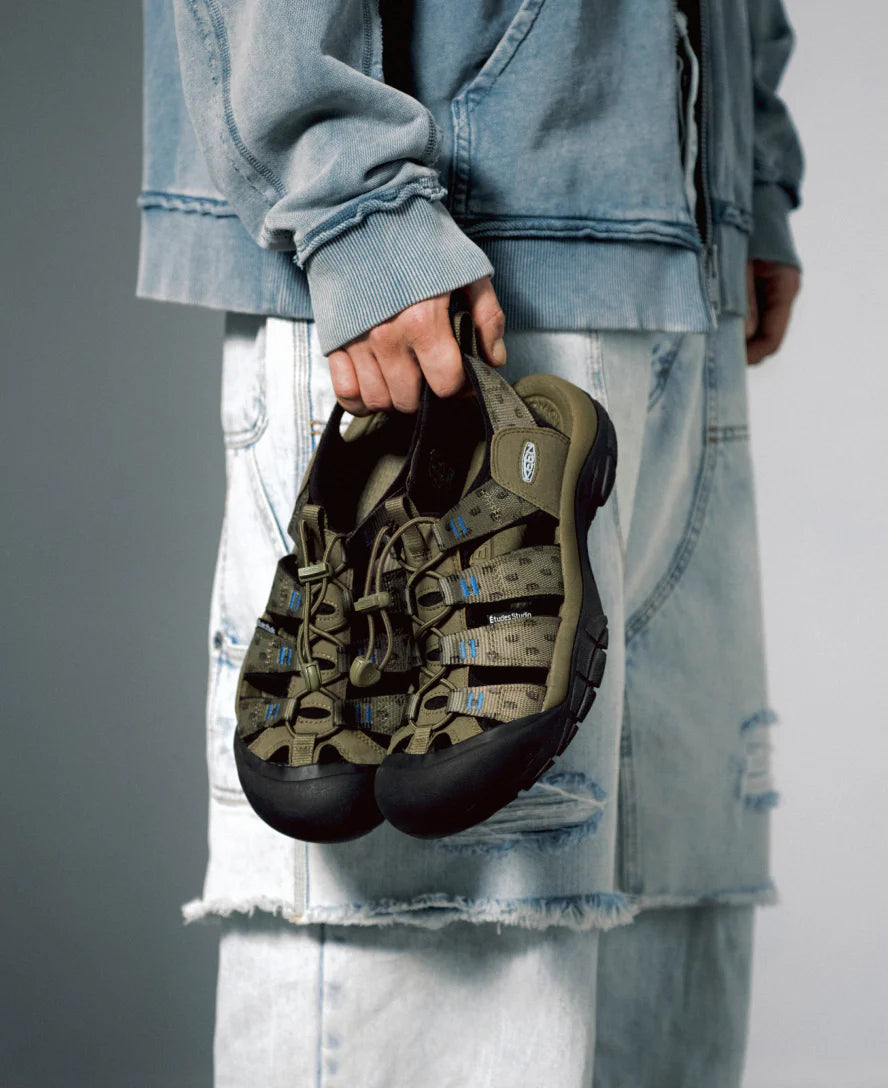 MEN'S NEWPORT RETRO X ÉTUDES STUDIO - BURNT OLIVE/BLACK